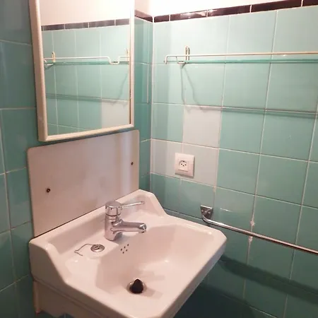 Centre Apartment *